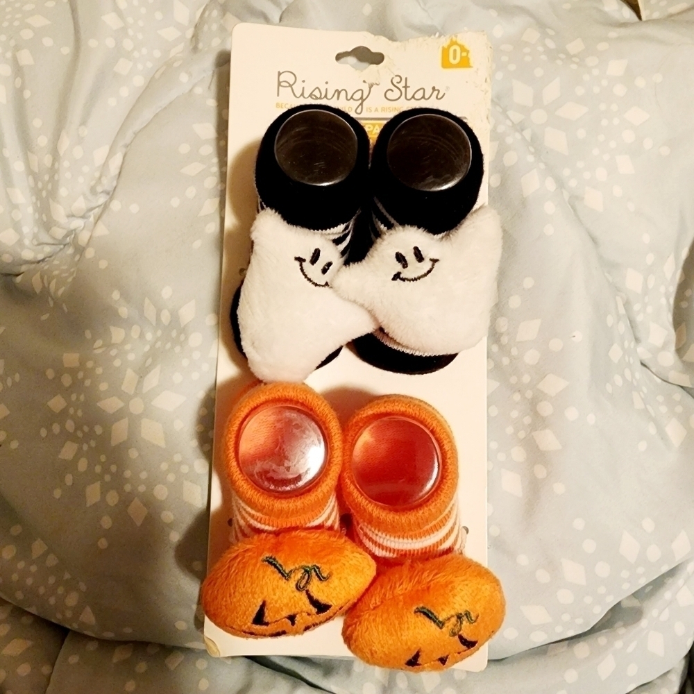 NWT Rising Star 2 Pair Halloween Socks 0-12M Ghost Jackolantern Baby Infant New